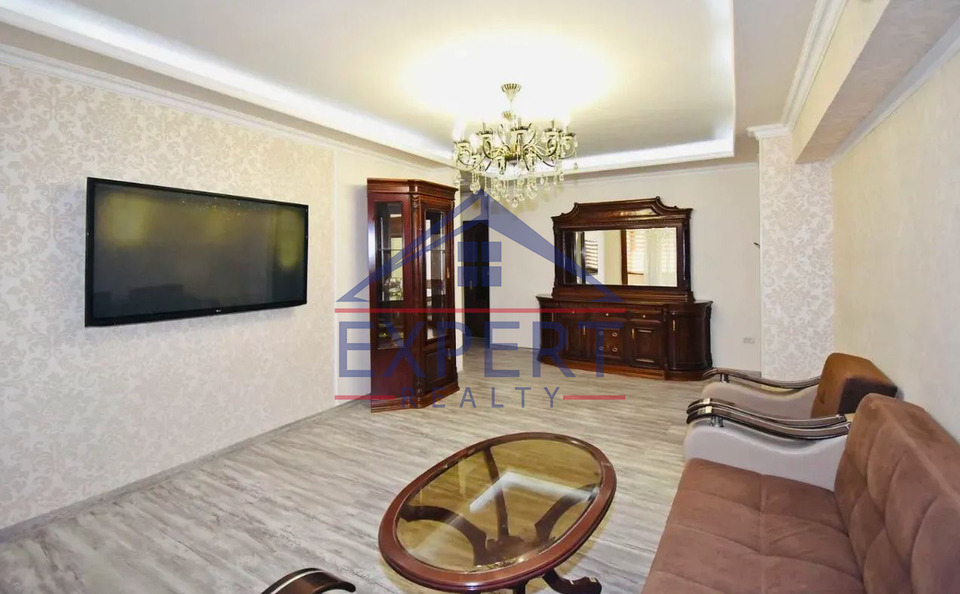 ԿԵՆՏՐՈՆ, ՄԱՇՏՈՑԻ ՊՈՂՈՏԱ, 3 ՍԵՆՅԱԿ