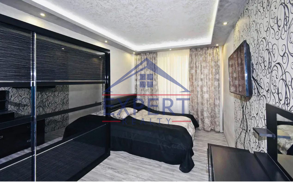 ԿԵՆՏՐՈՆ, ՄԱՇՏՈՑԻ ՊՈՂՈՏԱ, 3 ՍԵՆՅԱԿ