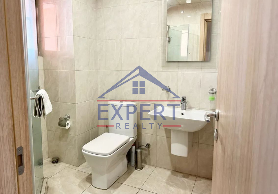 ԿԵՆՏՐՈՆ, ԼԵՈՅԻ ՓՈՂՈՑ, 2 ՍԵՆՅԱԿ