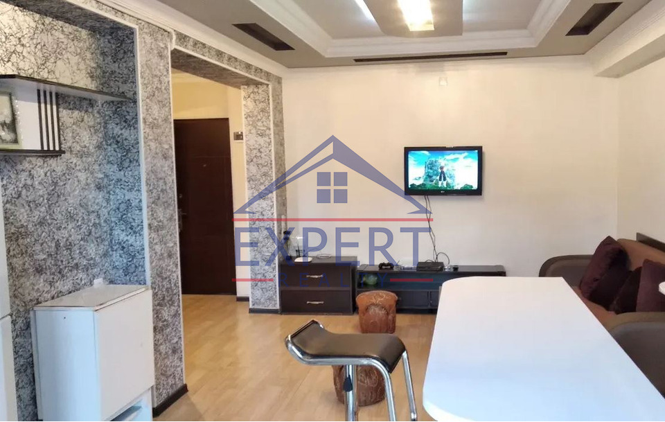 ԿԵՆՏՐՈՆ, ԿՈՂԲԱՑԻ ՓՈՂՈՑ, 2 ՍԵՆՅԱԿ