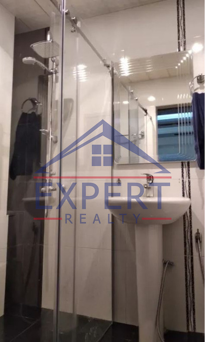 ԿԵՆՏՐՈՆ, ԿՈՂԲԱՑԻ ՓՈՂՈՑ, 2 ՍԵՆՅԱԿ