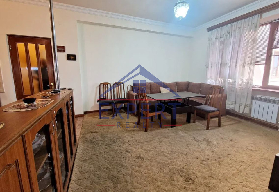 ՔԱՆԱՔԵՌ ԶԵՅԹՈՒՆ, ԾԱՐԱՎ ԱՂԲՅՈՒՐԻ ՓՈՂՈՑ, 2 ՍԵՆՅԱԿ