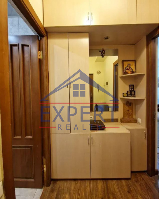 ՔԱՆԱՔԵՌ ԶԵՅԹՈՒՆ, ԾԱՐԱՎ ԱՂԲՅՈՒՐԻ ՓՈՂՈՑ, 2 ՍԵՆՅԱԿ