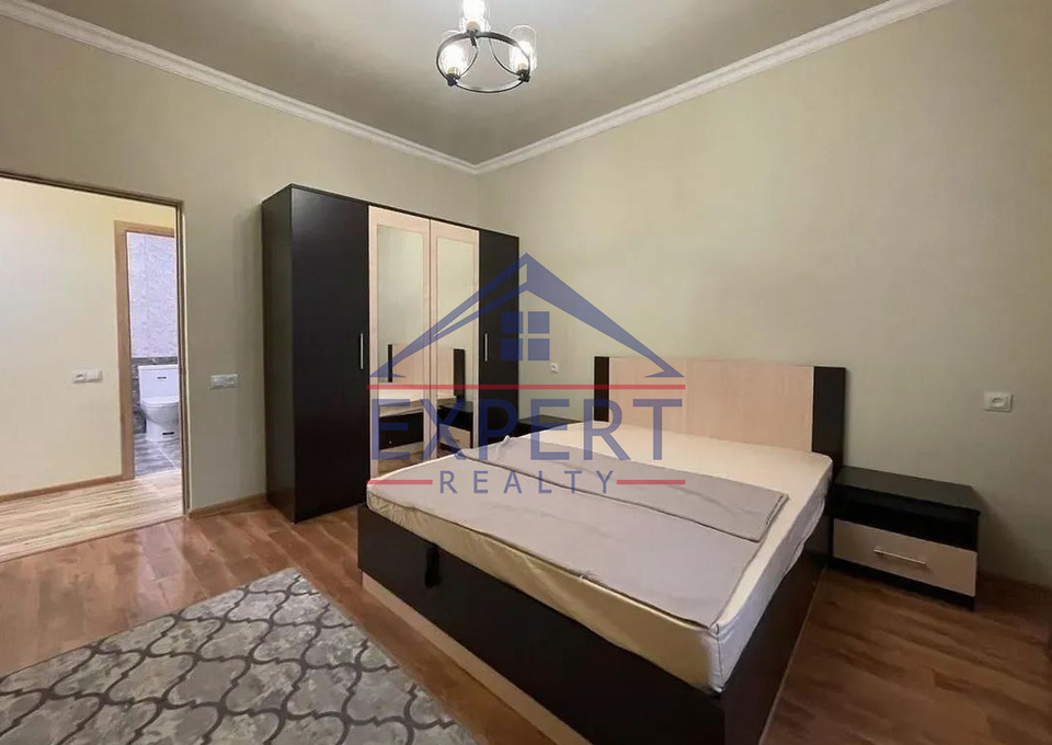 ՄԱԼԱԹԻԱ ՍԵԲԱՍՏԻԱ, ՄՈՆԹԵ ՄԵԼՔՈՆՅԱՆ ՓՈՂՈՑ, 3 ՍԵՆՅԱԿ