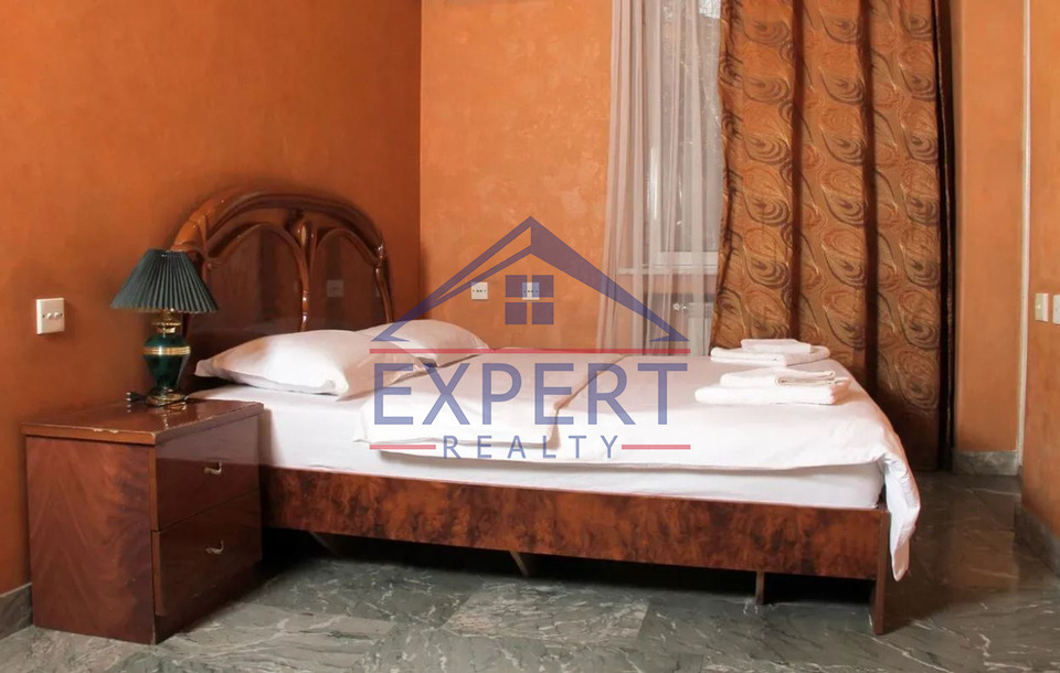 ԿԵՆՏՐՈՆ, ԱՄԻՐՅԱՆ ՓՈՂՈՑ, 3 ՍԵՆՅԱԿ