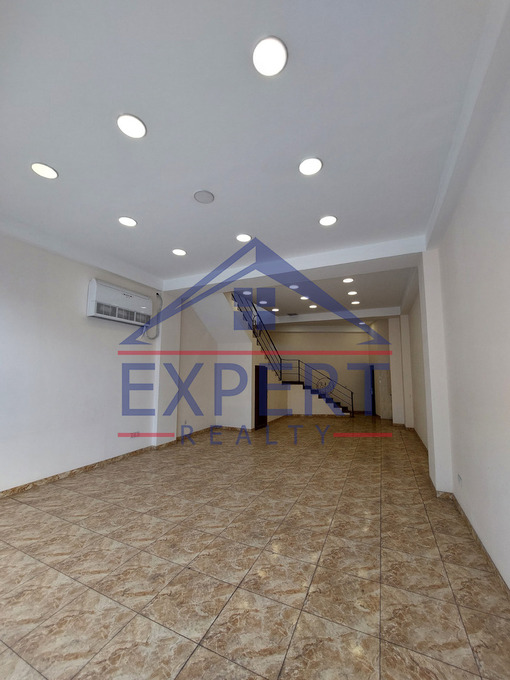 ԿԵՆՏՐՈՆ, ՉԱՐԵՆՑԻ ՓՈՂՈՑ, 93 Ք․Մ