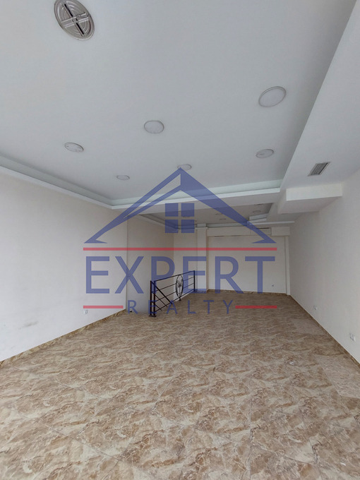 ԿԵՆՏՐՈՆ, ՉԱՐԵՆՑԻ ՓՈՂՈՑ, 93 Ք․Մ