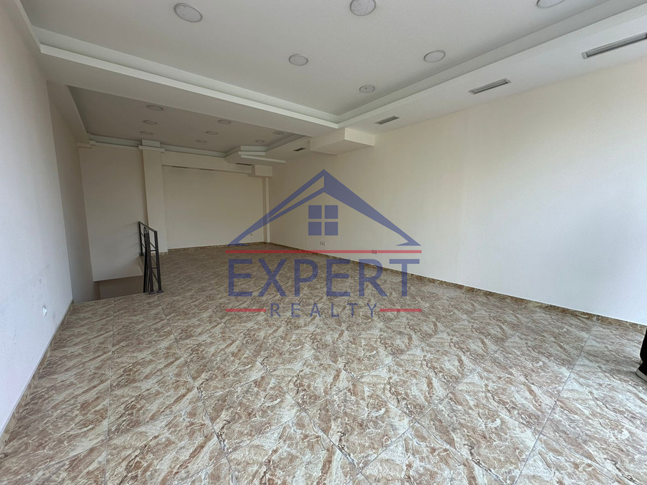 ԿԵՆՏՐՈՆ, ՉԱՐԵՆՑԻ ՓՈՂՈՑ, 93 Ք․Մ