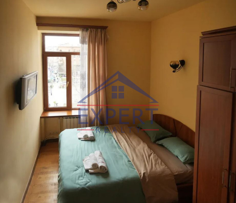 ԿԵՆՏՐՈՆ, ՄՈՍԿՈՎՅԱՆ ՓՈՂՈՑ, 2 ՍԵՆՅԱԿ