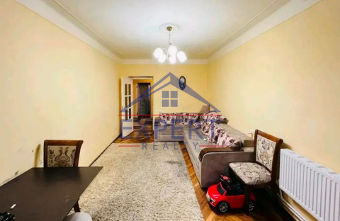 ԱՋԱՓՆՅԱԿ, ԳՐԻԳՈՐ ՀԱՍՐԱԹՅԱՆ ՓՈՂՈՑ, 2 ՍԵՆՅԱԿ