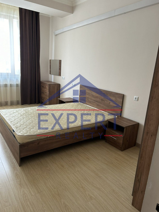 ԱՐԱԲԿԻՐ, ԱԴՈՆՑԻ ՓՈՂՈՑ, 4 ՍԵՆՅԱԿ