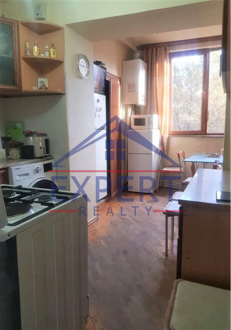 ԱՐԱԲԿԻՐ, ԿՈՄԻՏԱՍԻ ՊՈՂՈՏԱ, 4 ՍԵՆՅԱԿ