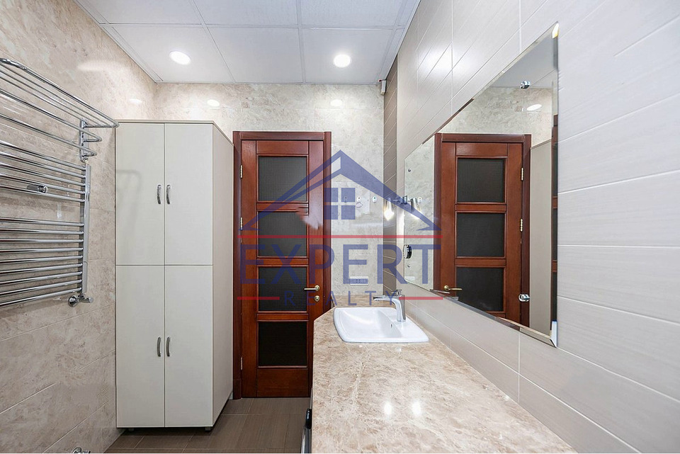 ԿԵՆՏՐՈՆ, ԹՈՒՄԱՆՅԱՆ 3 ՍԵՆՅԱԿ