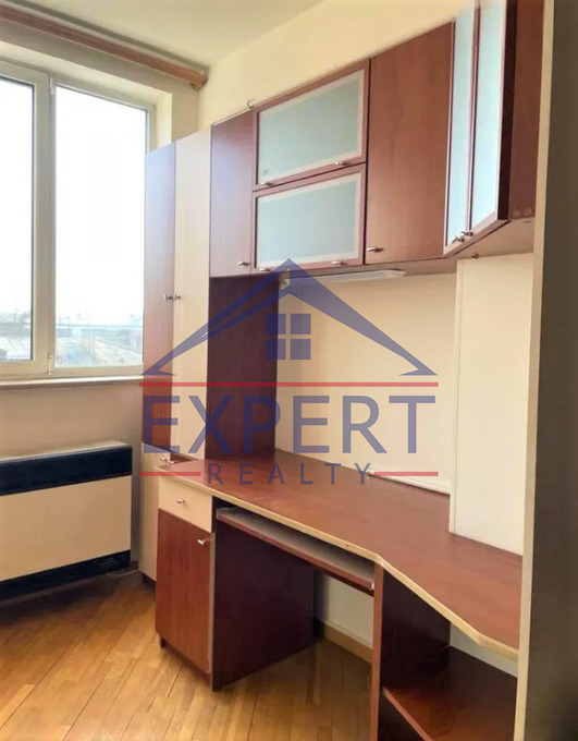 ԱՐԱԲԿԻՐ, ԳՅՈՒԼԲԵՆԿՅԱՆ ՓՈՂՈՑ, 3 ՍԵՆՅԱԿ