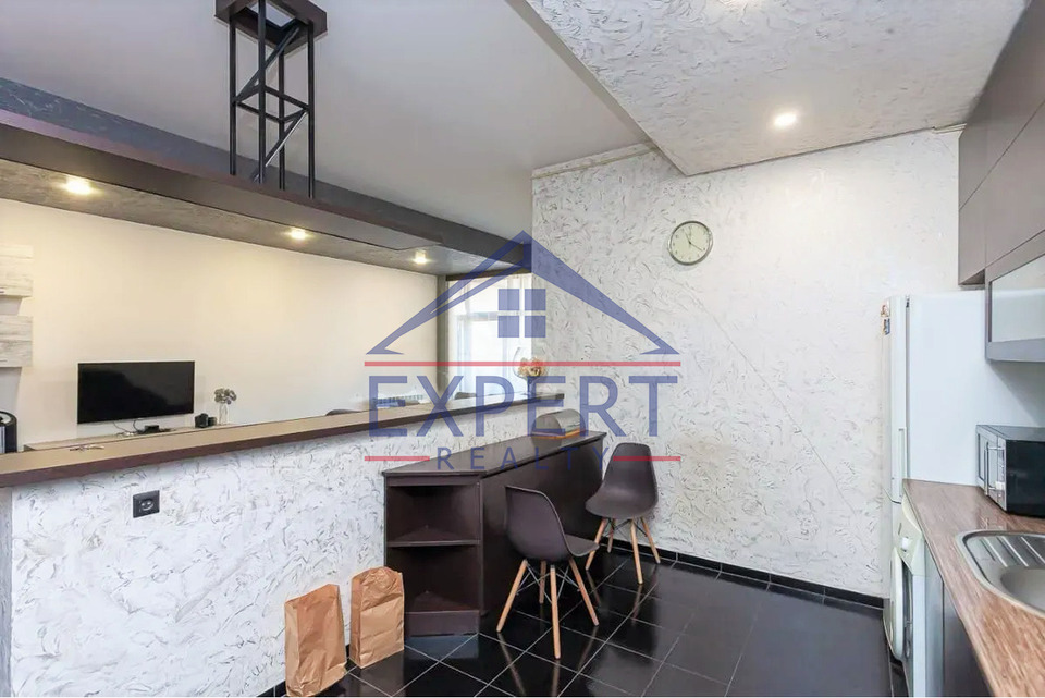 ԱՐԱԲԿԻՐ, ԳՅՈՒԼԲԵՆԿՅԱՆ ՓՈՂՈՑ, 3 ՍԵՆՅԱԿ