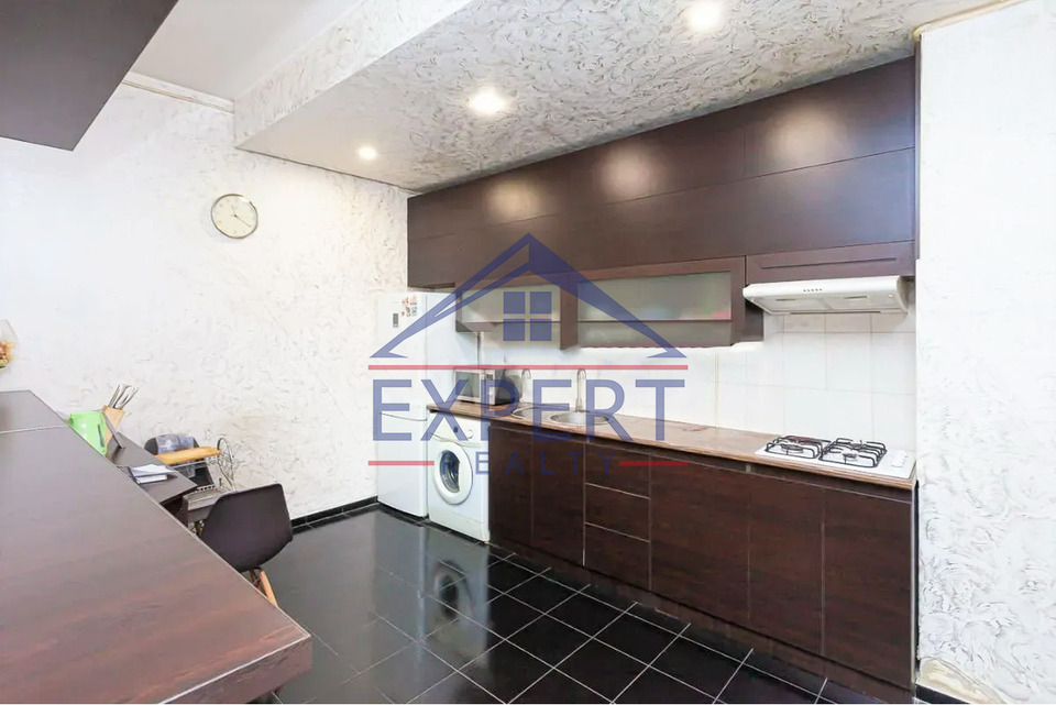 ԱՐԱԲԿԻՐ, ԳՅՈՒԼԲԵՆԿՅԱՆ ՓՈՂՈՑ, 3 ՍԵՆՅԱԿ