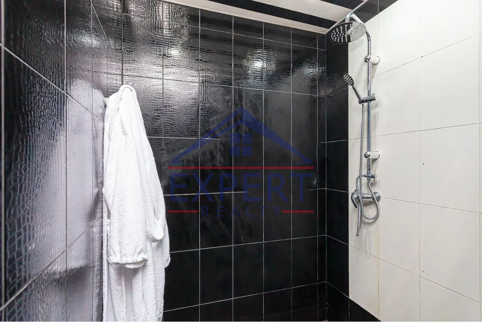 ԱՐԱԲԿԻՐ, ԳՅՈՒԼԲԵՆԿՅԱՆ ՓՈՂՈՑ, 3 ՍԵՆՅԱԿ