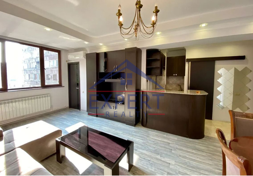 ԿԵՆՏՐՈՆ, ՆԱՐ-ԴՈՍԻ ՓՈՂՈՑ, 2 ՍԵՆՅԱԿ