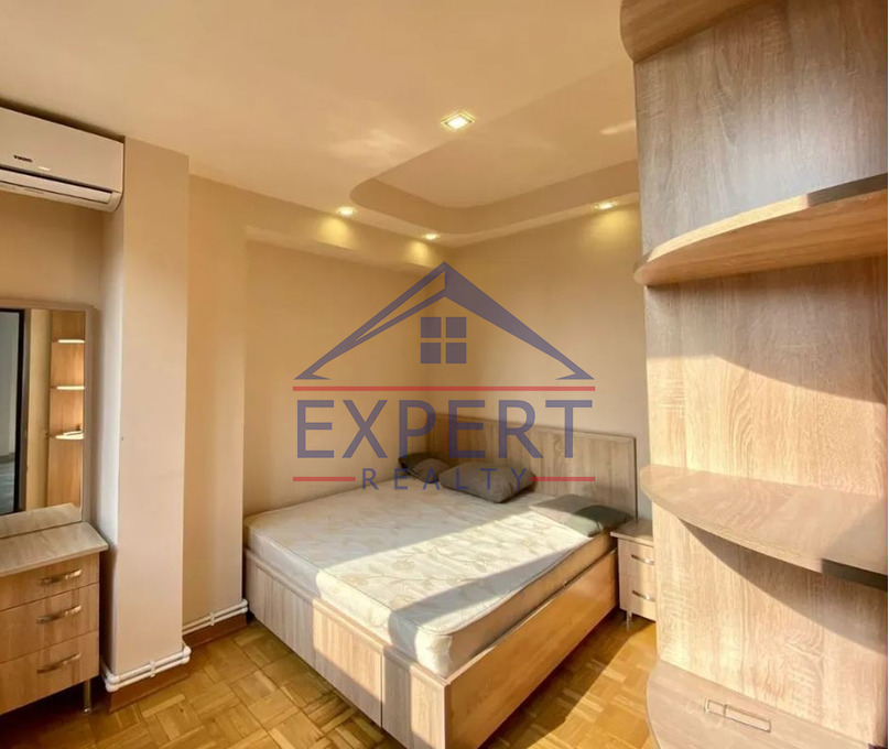 ԿԵՆՏՐՈՆ, ՆԱՐ-ԴՈՍԻ ՓՈՂՈՑ, 2 ՍԵՆՅԱԿ