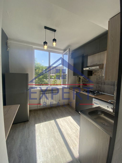 ԿԵՆՏՐՈՆ, ՍՈՒՐԲ ԳՐԻԳՈՐ ԼՈՒՍԱՎՈՐԻՉ ՓՈՂՈՑ, 3 ՍԵՆՅԱԿ