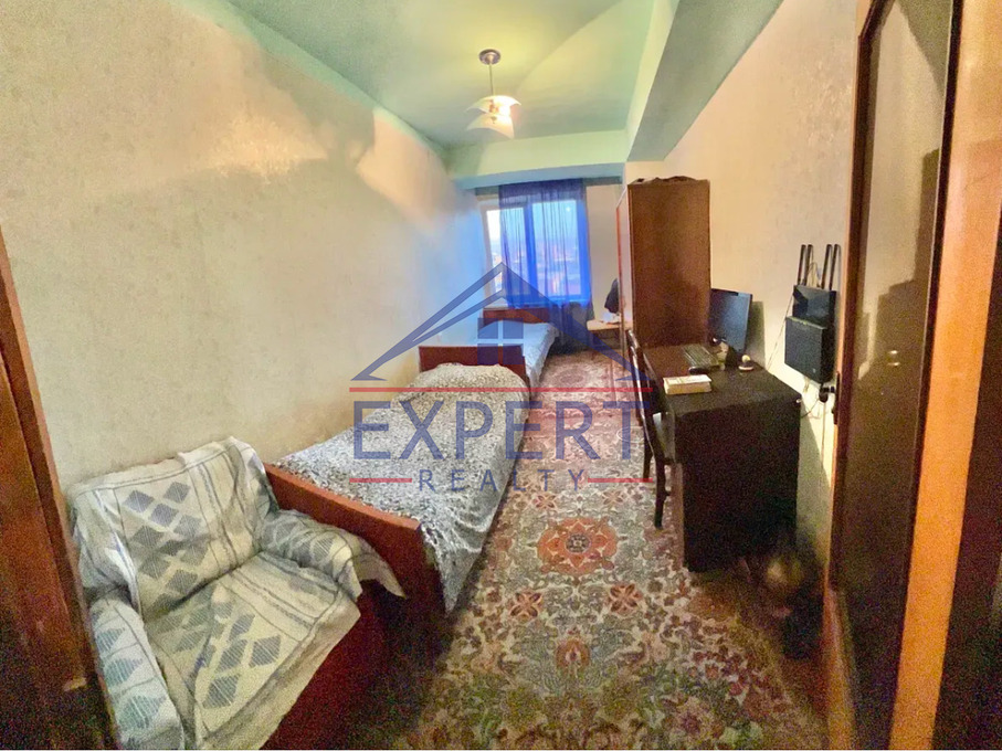 ՇԵՆԳԱՎԻԹ, ՇԵՆԳԱՎԻԹԻ 2-ՐԴ ՓՈՂՈՑ, 3 ՍԵՆՅԱԿ