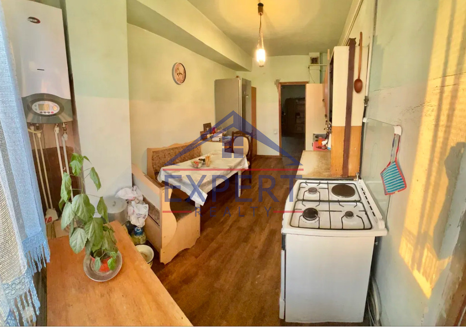 ՇԵՆԳԱՎԻԹ, ՇԵՆԳԱՎԻԹԻ 2-ՐԴ ՓՈՂՈՑ, 3 ՍԵՆՅԱԿ