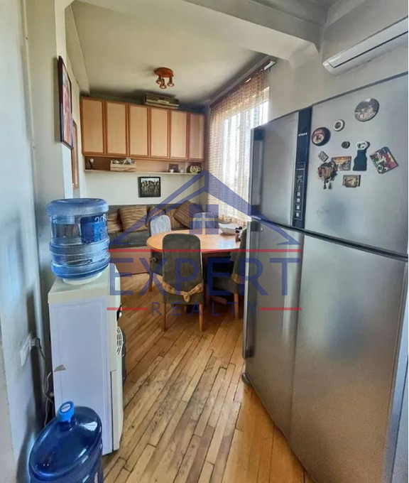 ԱՐԱԲԿԻՐ, ՀՐԱՉՅԱ ՔՈՉԱՐ ՓՈՂՈՑ, 4 ՍԵՆՅԱԿ