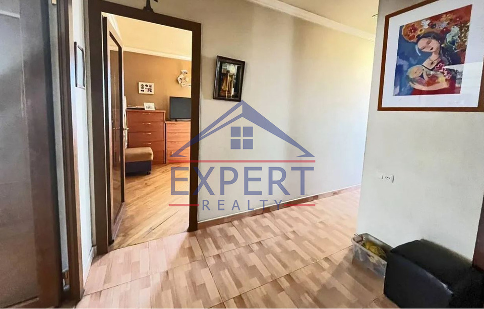 ԱՐԱԲԿԻՐ, ՀՐԱՉՅԱ ՔՈՉԱՐ ՓՈՂՈՑ, 4 ՍԵՆՅԱԿ