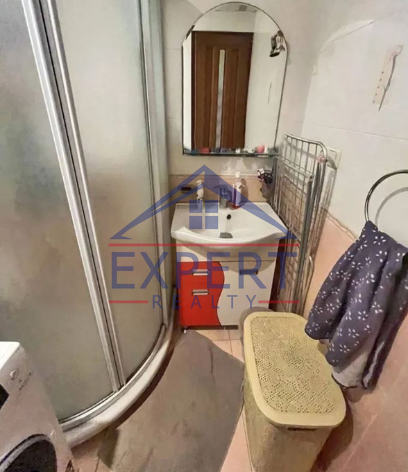 ԱՐԱԲԿԻՐ, ՀՐԱՉՅԱ ՔՈՉԱՐ ՓՈՂՈՑ, 4 ՍԵՆՅԱԿ