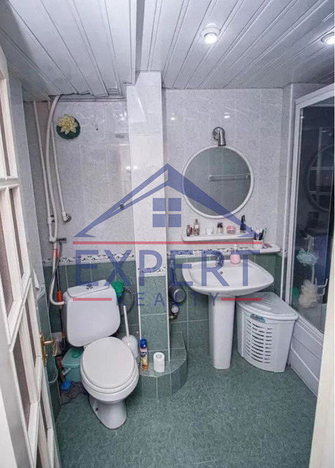 ԿԵՆՏՐՈՆ, ՏԵՐՅԱՆ ՓՈՂՈՑ, 2 ՍԵՆՅԱԿ