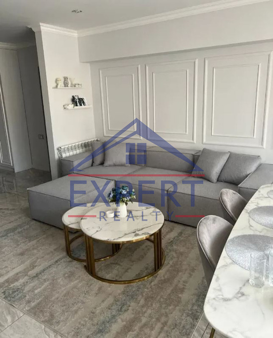 ԿԵՆՏՐՈՆ, ՆԱԼԲԱՆԴՅԱՆ ՓՈՂՈՑ, 3 ՍԵՆՅԱԿ