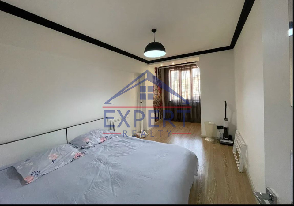 ԿԵՆՏՐՈՆ, ՆԱԼԲԱՆԴՅԱՆ ՓՈՂՈՑ, 3 ՍԵՆՅԱԿ