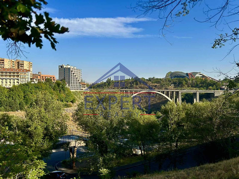 ԱՐԱԲԿԻՐ, ԿԻԵՎՅԱՆ ՓՈՂՈՑ, 2 ՍԵՆՅԱԿ