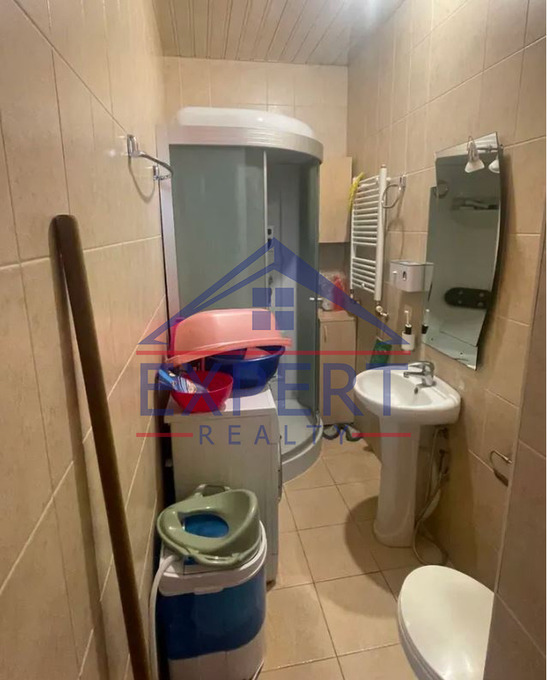 ԿԵՆՏՐՈՆ, ՍԱՅԱԹ ՆՈՎԱ ՊՈՂՈՏԱ, 3 ՍԵՆՅԱԿ