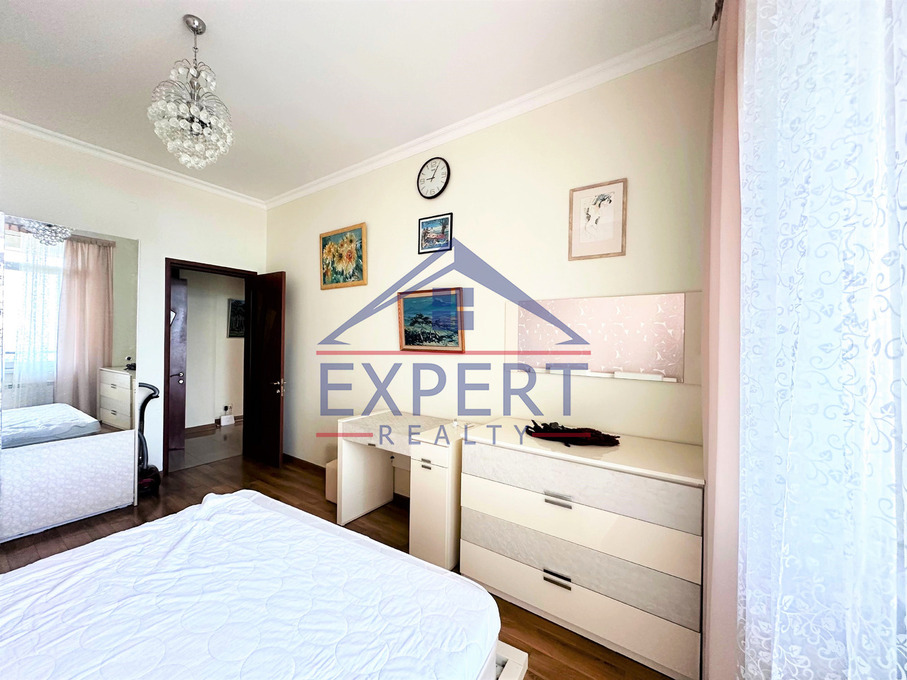 ԿԵՆՏՐՈՆ, ՁՈՐԱՓԻ ՓՈՂՈՑ, 2 ՍԵՆՅԱԿ