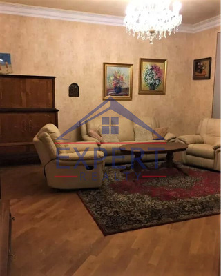 ԿԵՆՏՐՈՆ, ԲԱՅՐՈՆԻ ՓՈՂՈՑ, 3 ՍԵՆՅԱԿ