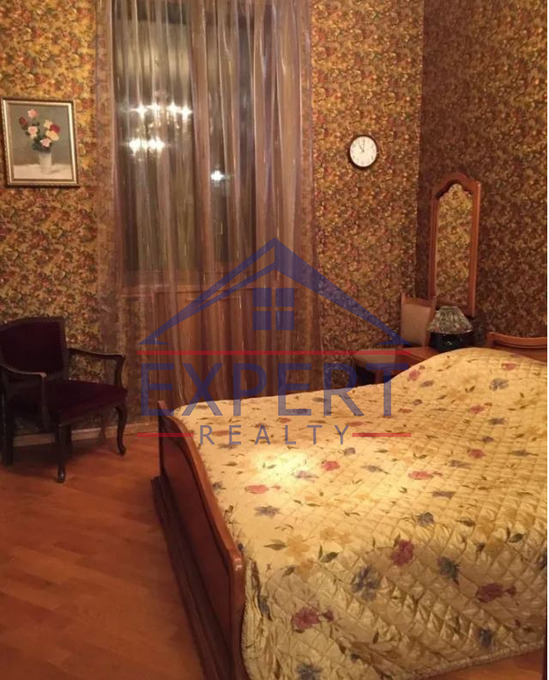 ԿԵՆՏՐՈՆ, ԲԱՅՐՈՆԻ ՓՈՂՈՑ, 3 ՍԵՆՅԱԿ