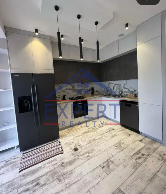 ԱՐԱԲԿԻՐ, ՎԱՀԱԳՆ ԴԱՎԹՅԱՆ ՓՈՂՈՑ, 3 ՍԵՆՅԱԿ