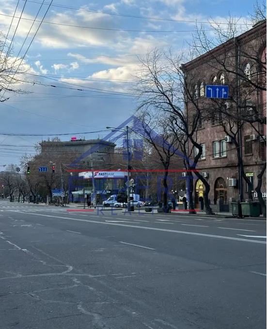 ԿԵՆՏՐՈՆ, ԲԱՂՐԱՄՅԱՆ ՊՈՂՈՏԱ, 2 ՍԵՆՅԱԿ