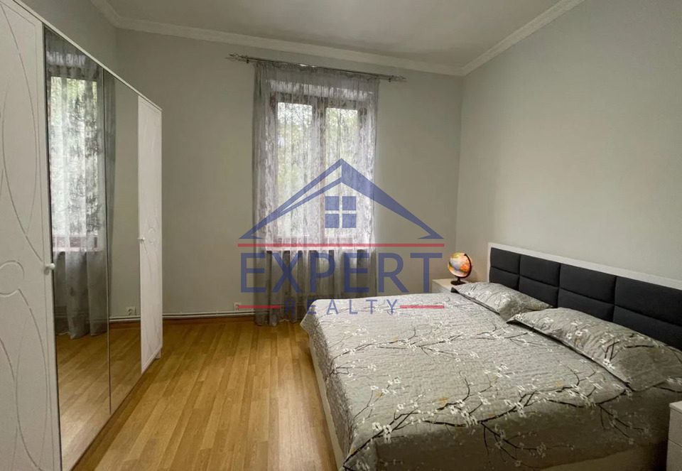 ԿԵՆՏՐՈՆ, ՀԻՆ ԵՐԵՎԱՆՑԻ ՊՈՂՈՏԱ , 3 ՍԵՆՅԱԿ