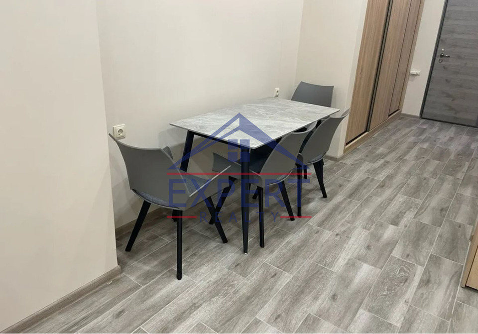 ԿԵՆՏՐՈՆ, ԱՐԳԻՇՏԻ ՓՈՂՈՑ, 1 ՍԵՆՅԱԿ