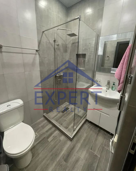 ԿԵՆՏՐՈՆ, ԱՐԳԻՇՏԻ ՓՈՂՈՑ, 1 ՍԵՆՅԱԿ