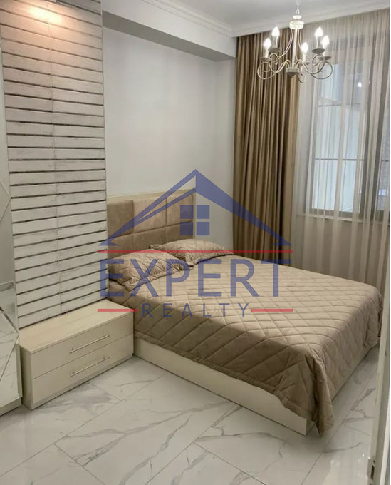 ԿԵՆՏՐՈՆ, ԱՄԻՐՅԱՆ ՓՈՂՈՑ, 2 ՍԵՆՅԱԿ