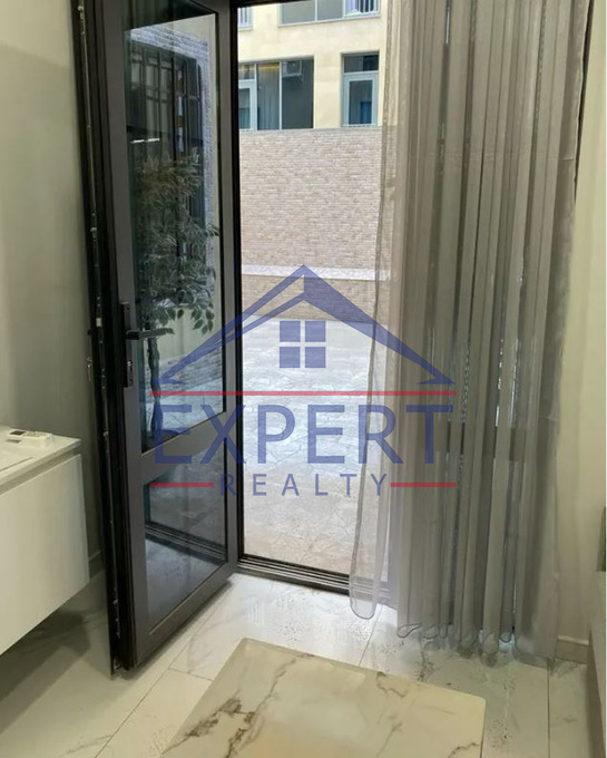 ԿԵՆՏՐՈՆ, ԱՄԻՐՅԱՆ ՓՈՂՈՑ, 2 ՍԵՆՅԱԿ