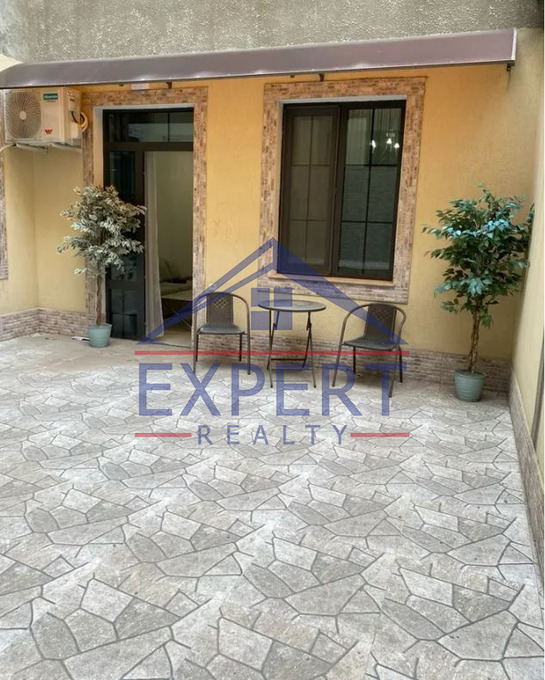 ԿԵՆՏՐՈՆ, ԱՄԻՐՅԱՆ ՓՈՂՈՑ, 2 ՍԵՆՅԱԿ