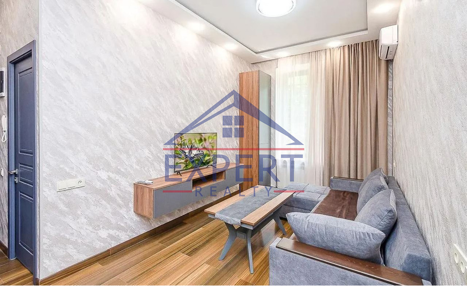 ԿԵՆՏՐՈՆ, ՂԱԶԱՐՈՍ ԱՂԱՅԱՆ ՓՈՂՈՑ, 3 ՍԵՆՅԱԿ