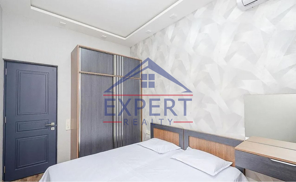 ԿԵՆՏՐՈՆ, ՂԱԶԱՐՈՍ ԱՂԱՅԱՆ ՓՈՂՈՑ, 3 ՍԵՆՅԱԿ