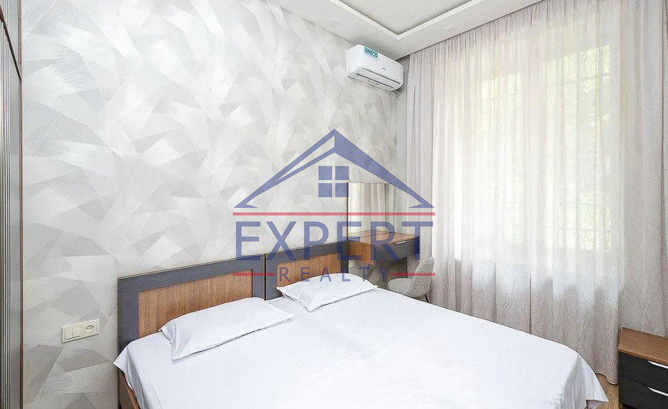 ԿԵՆՏՐՈՆ, ՂԱԶԱՐՈՍ ԱՂԱՅԱՆ ՓՈՂՈՑ, 3 ՍԵՆՅԱԿ