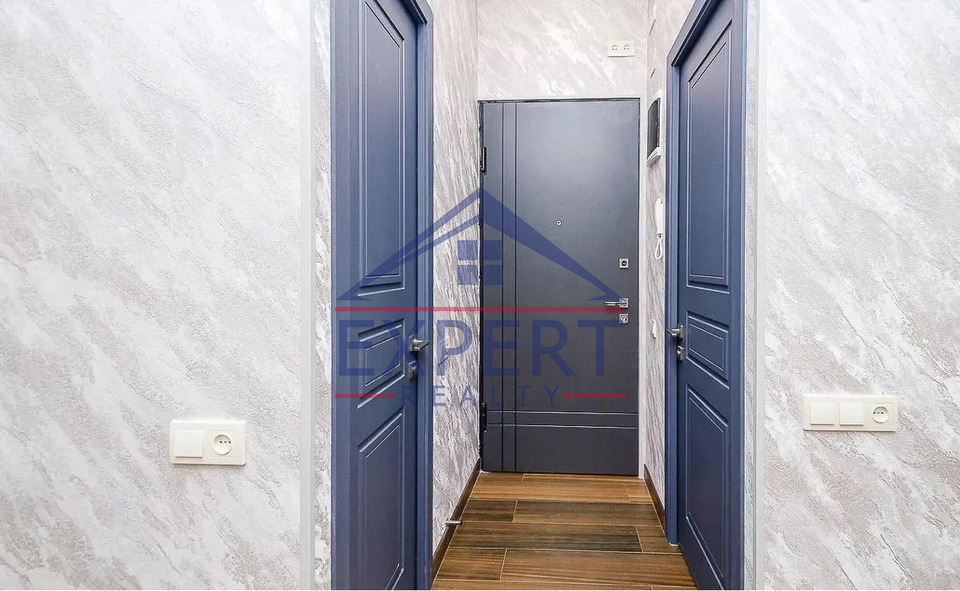 ԿԵՆՏՐՈՆ, ՂԱԶԱՐՈՍ ԱՂԱՅԱՆ ՓՈՂՈՑ, 3 ՍԵՆՅԱԿ