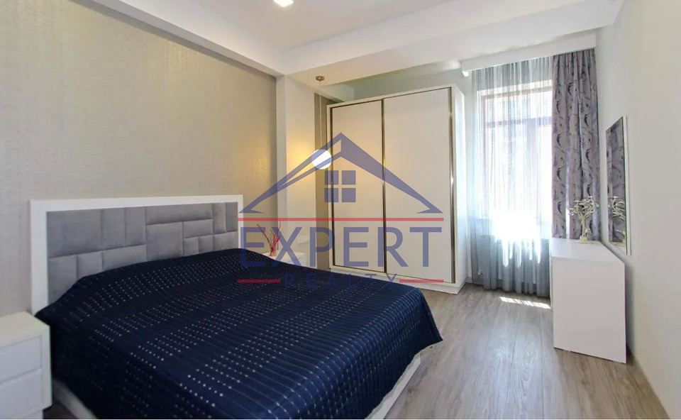 ԿԵՆՏՐՈՆ, ԵԿՄԱԼՅԱՆ ՓՈՂՈՑ, 2 ՍԵՆՅԱԿ